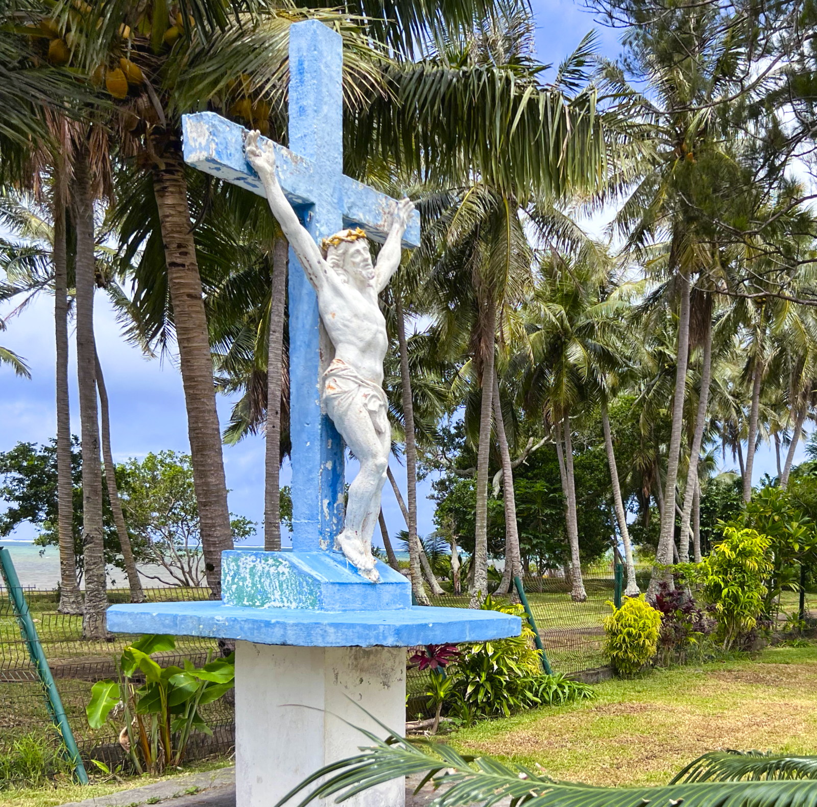 Touaourou, Crucifix