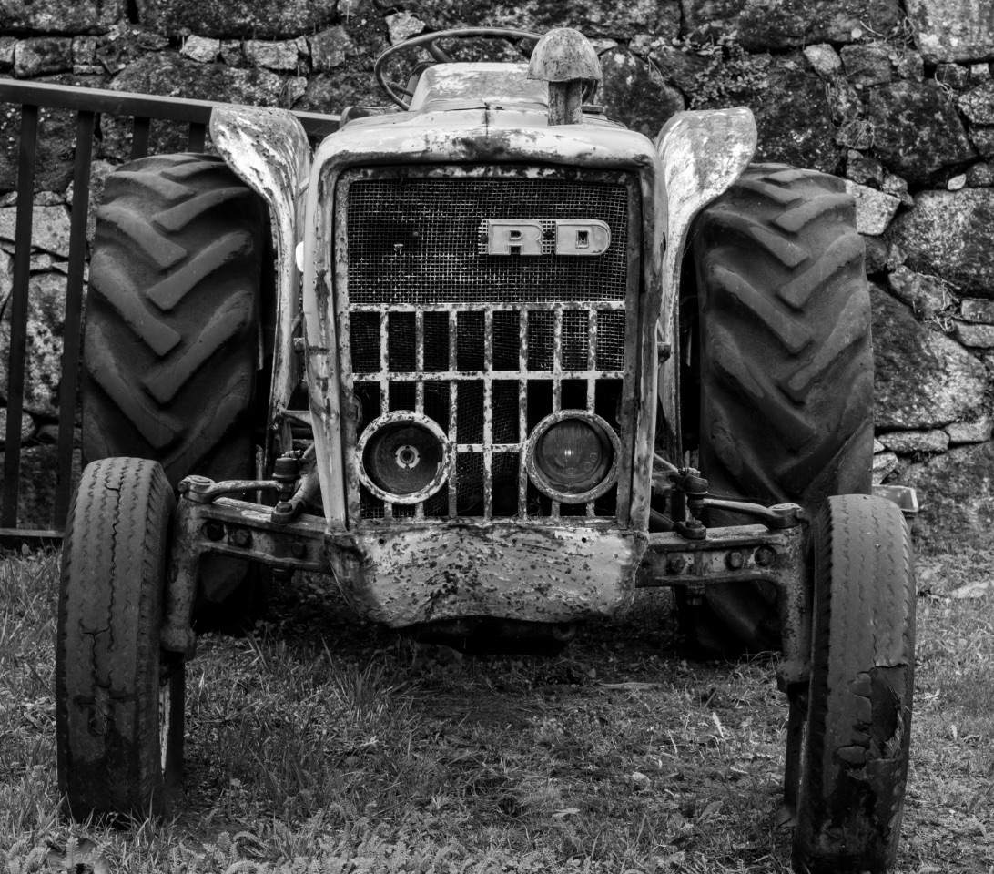 5 - Tractor Ford 3000, about 1970, Portugal
