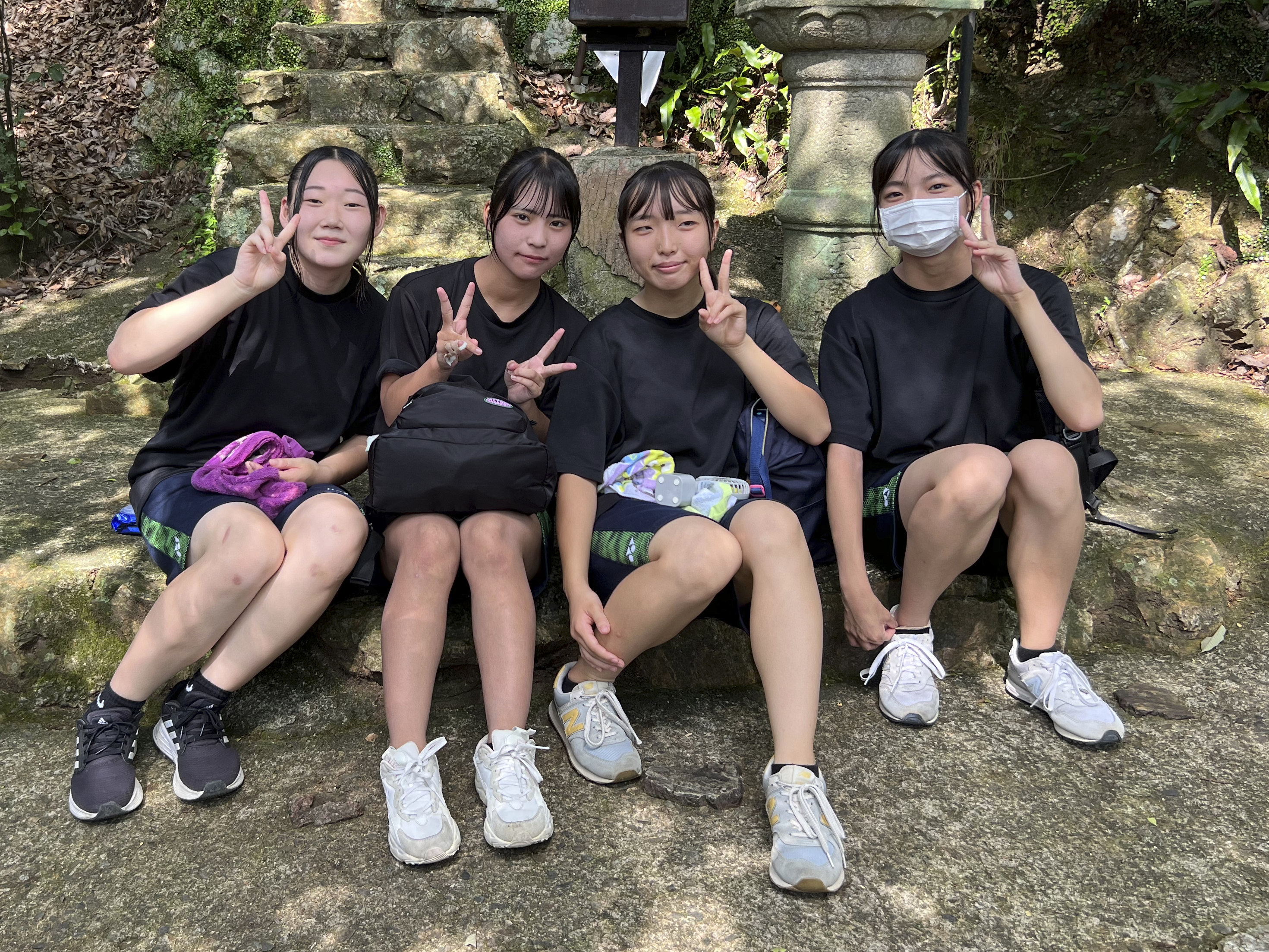 10 – Sportive girls, Japan